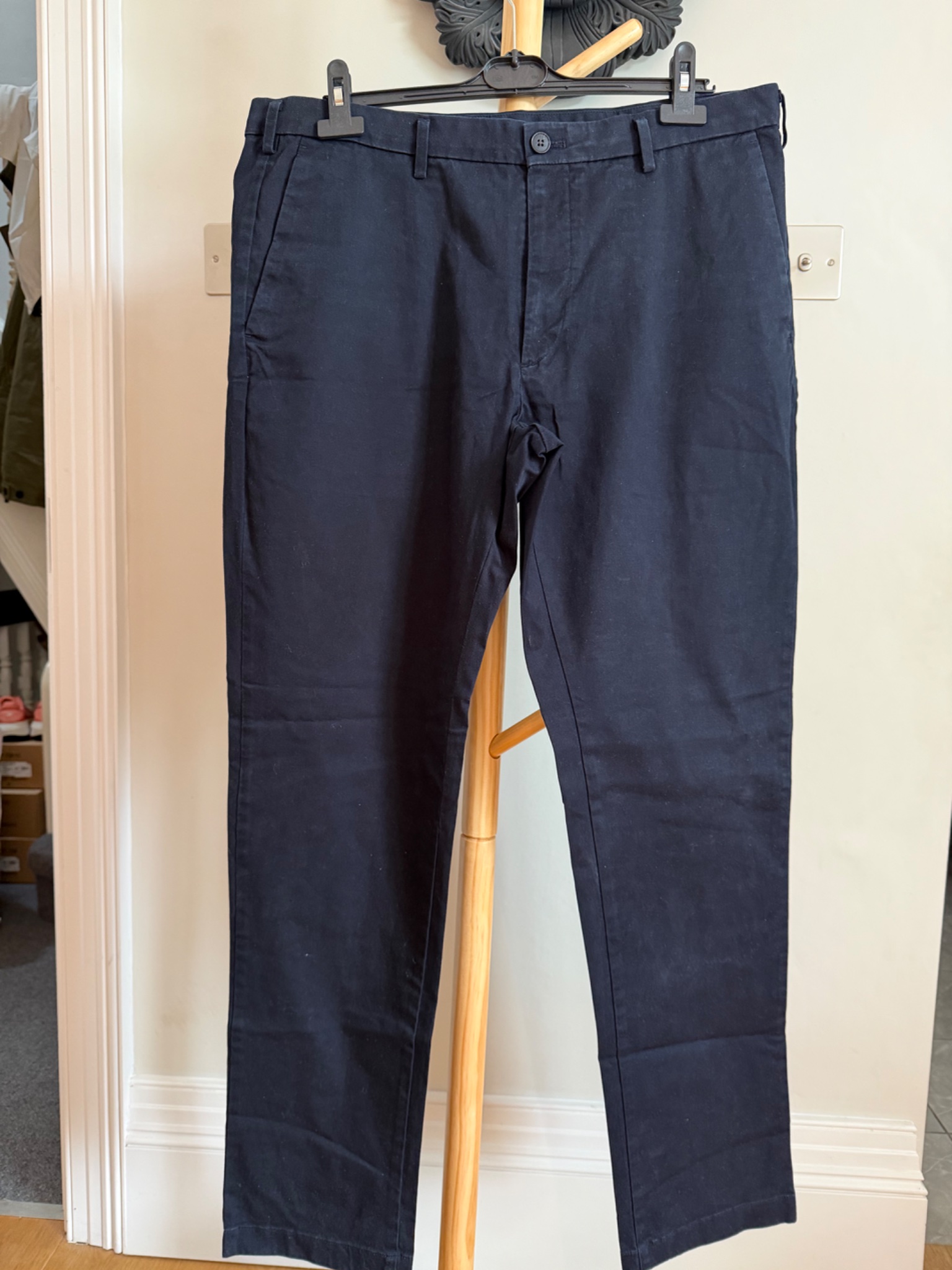 UNIQLO Chino Trousers - detail 5