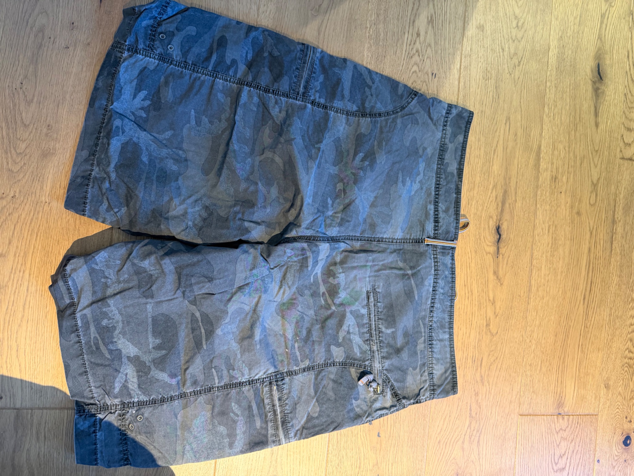Paul Smith Camo Cargo Shorts - detail 4