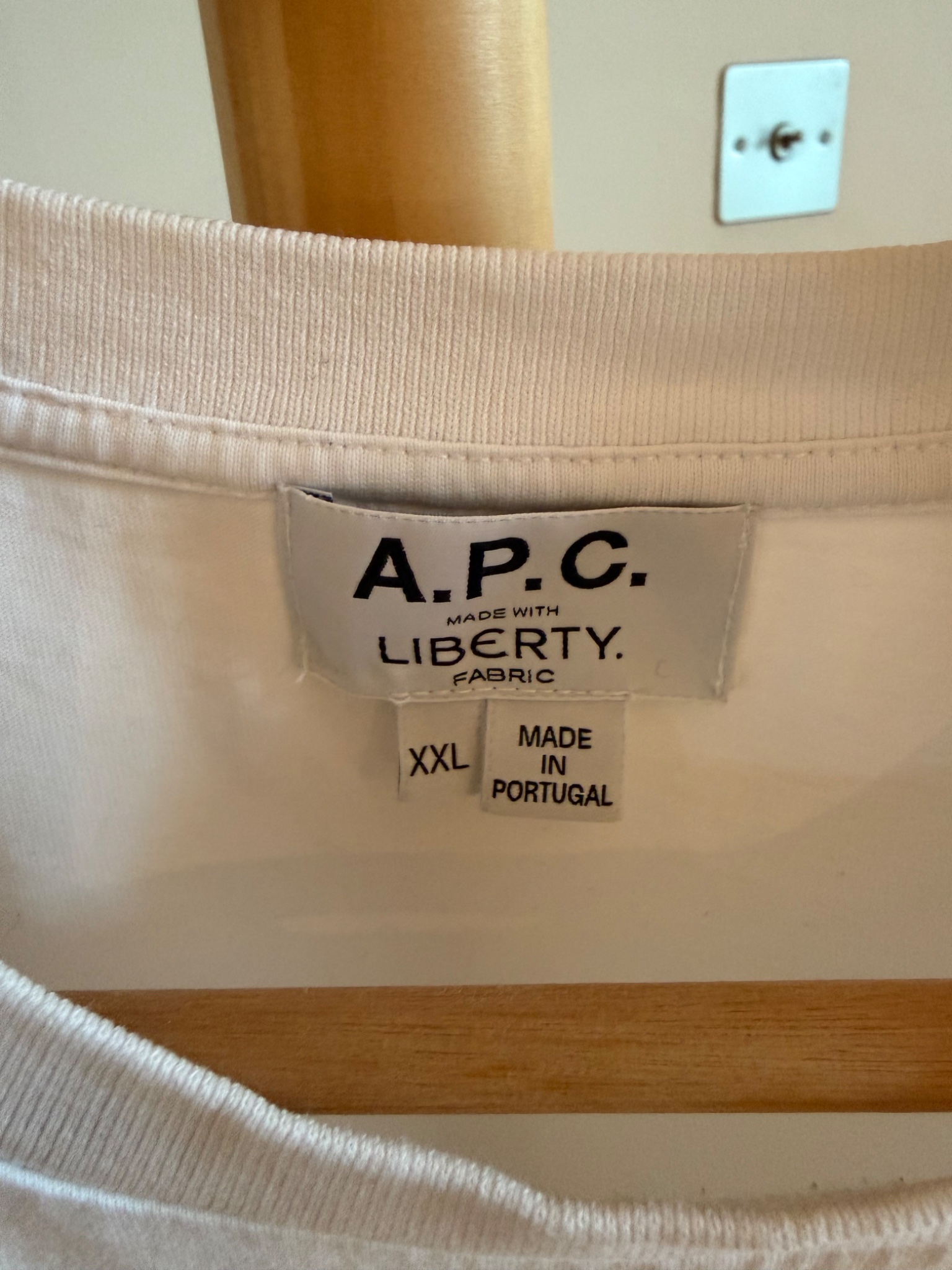 A.P.C. Liberty Fabric Logo T-Shirt - detail 1