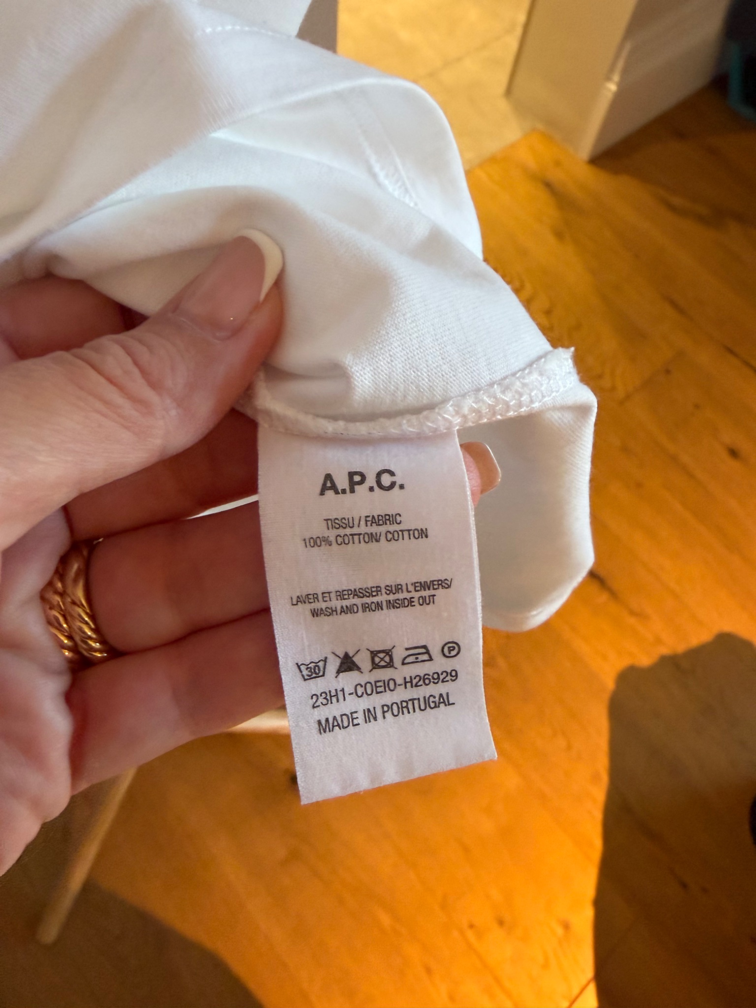 A.P.C. Essential T-Shirt - detail 3