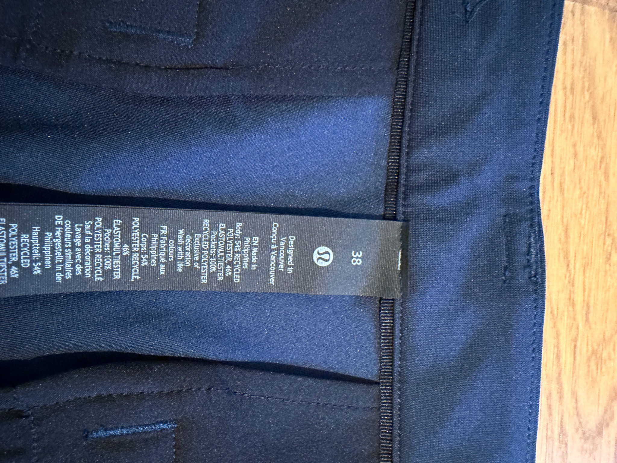 Lululemon Chino Shorts - detail 7