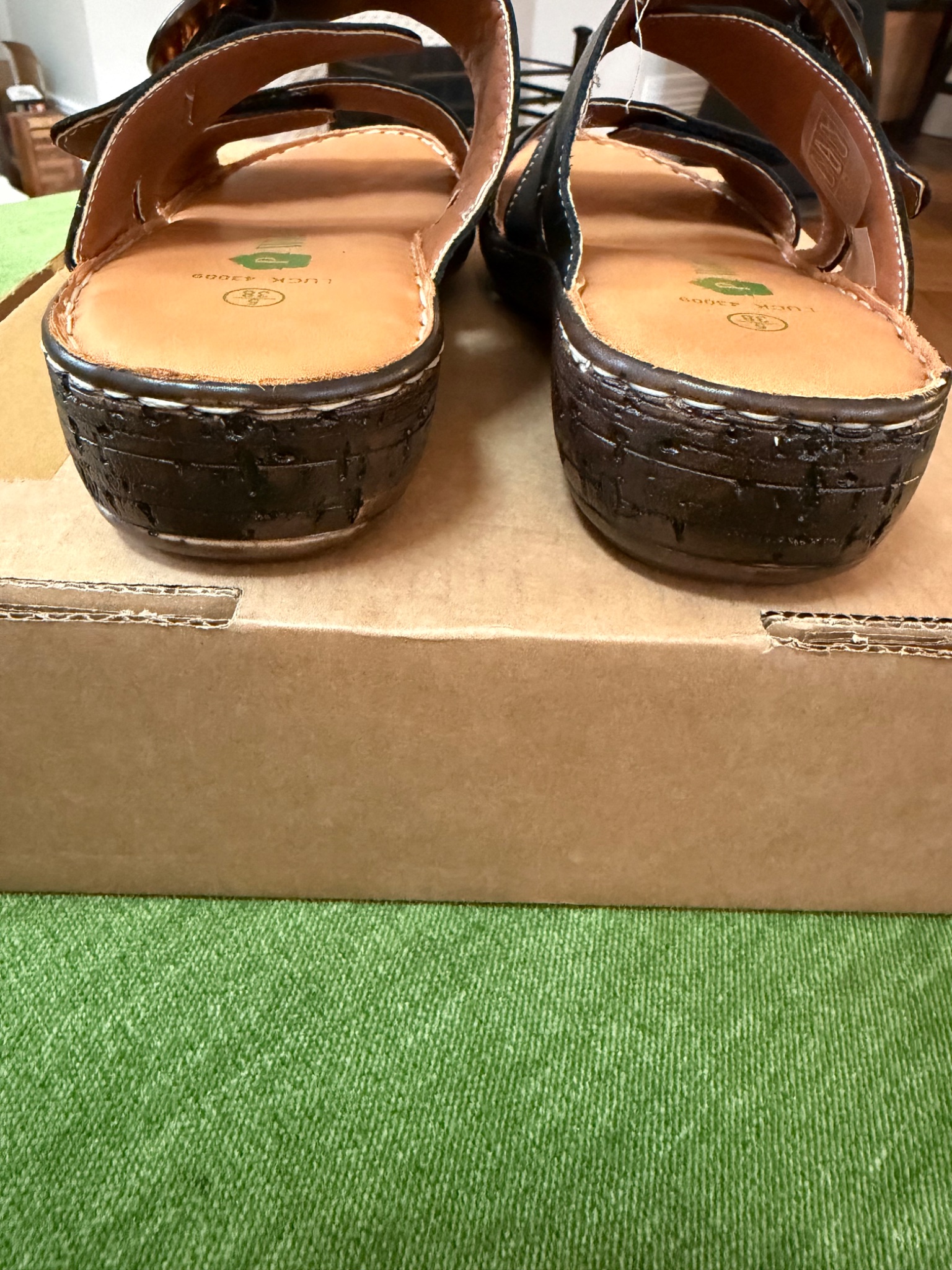 LUCK Wide Fit Buckle Sandals - detail 4