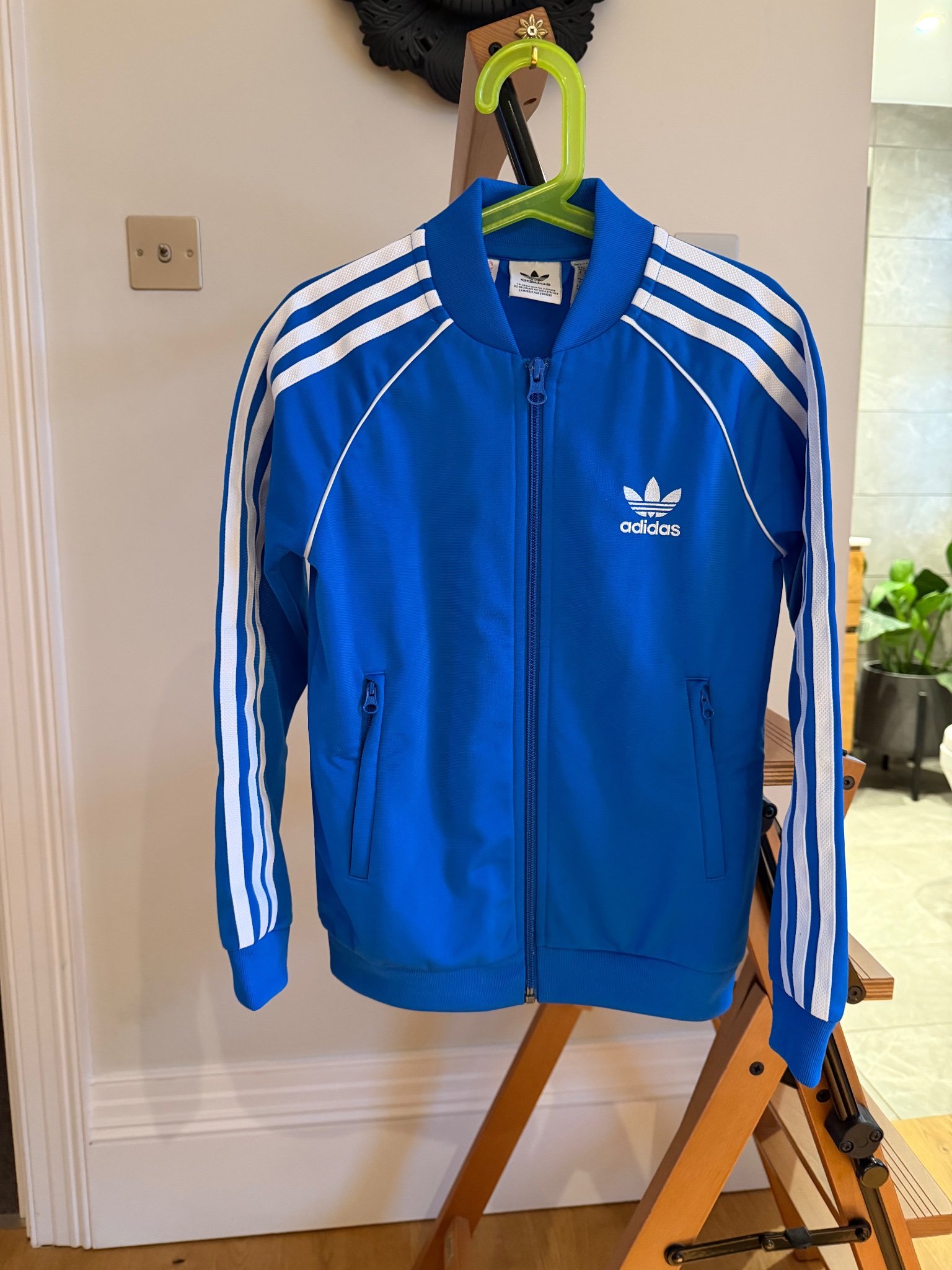 Adidas Originals Essentials 3-Stripes Tracksuit Adicolor SST - detail 4
