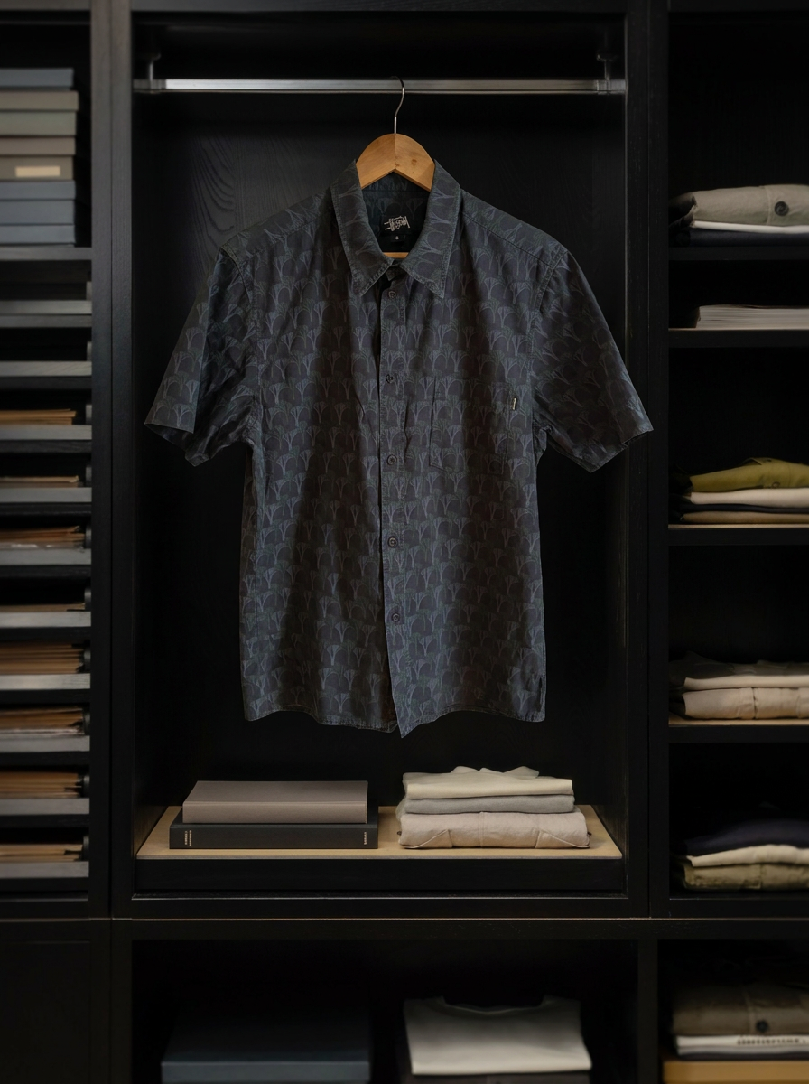Stüssy Graphic Print Short Sleeve Shirt - lifestyle