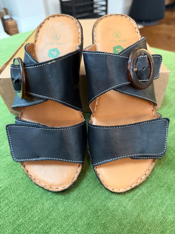 Wide Fit Buckle Sandals