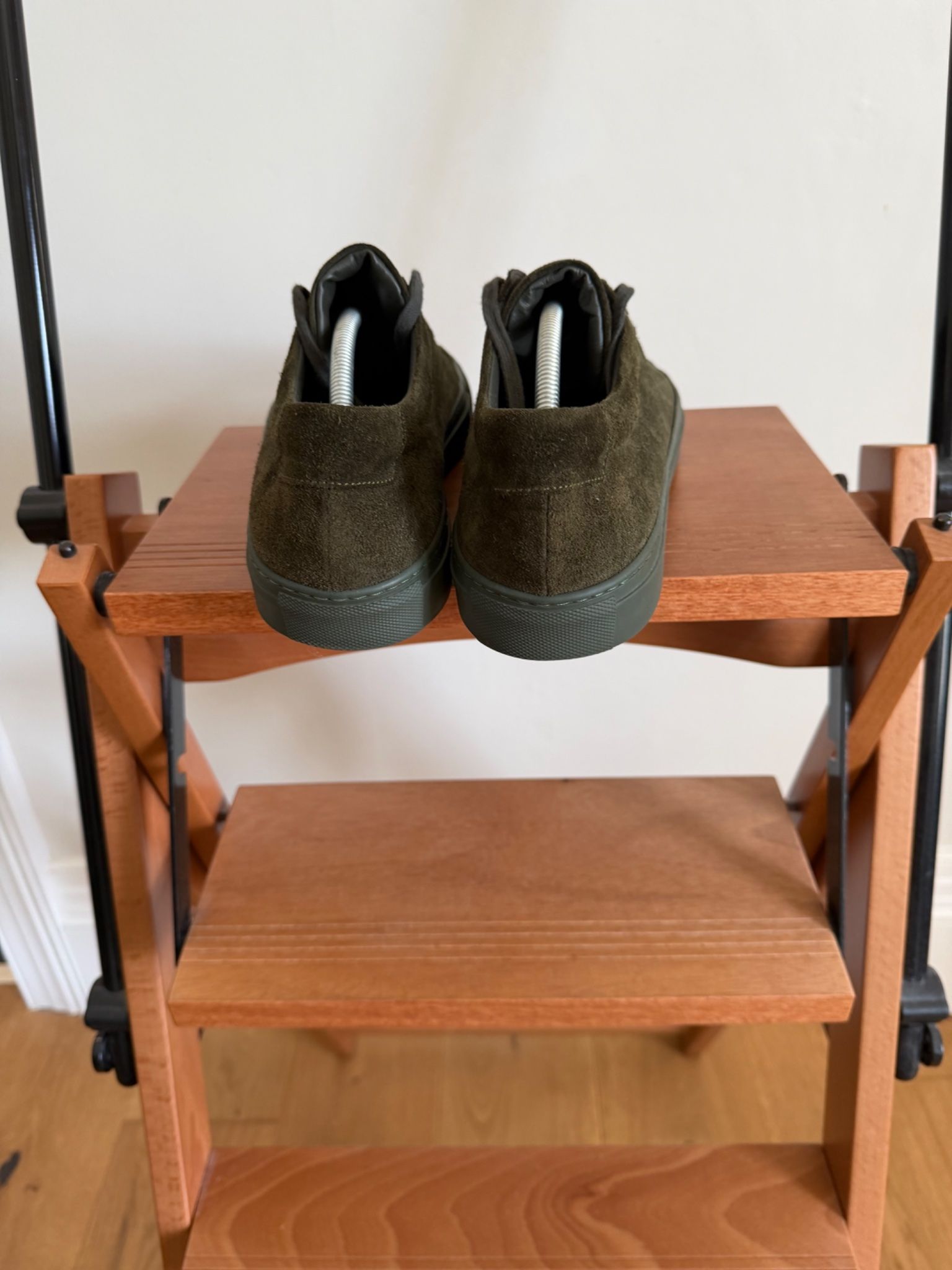 Common Projects Achilles Trainers